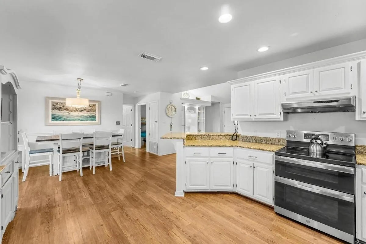 Holiday home Sleeps15-pool - Pets Welcome - Steps From Port St. Joe