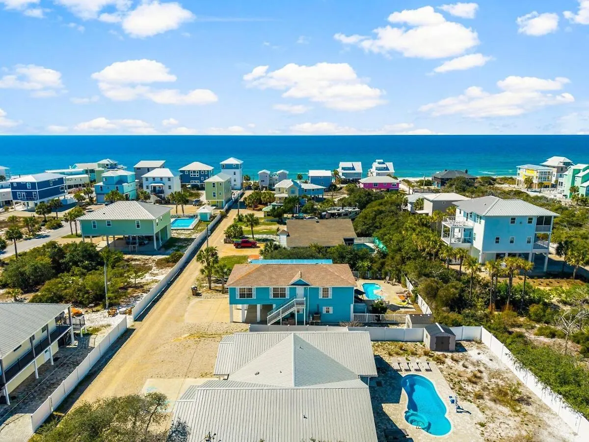 Holiday home Sleeps15-pool - Pets Welcome - Steps From
