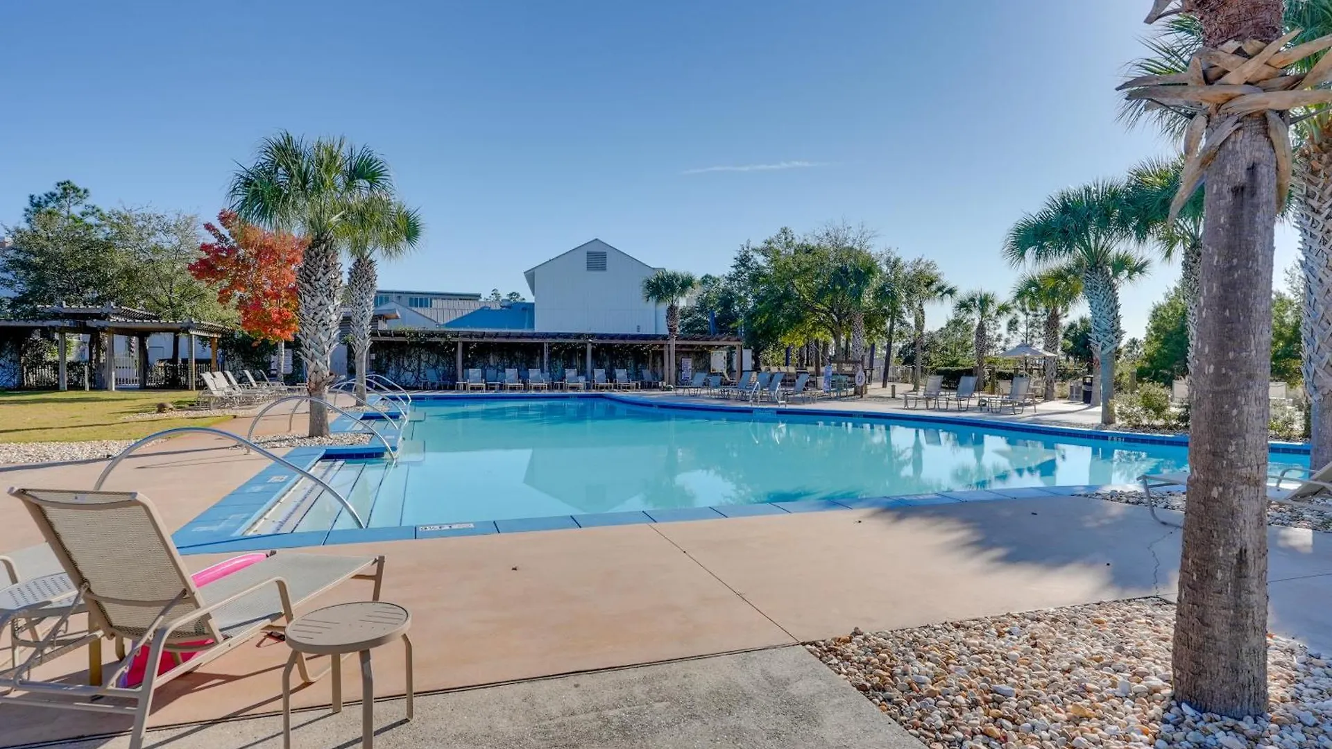 Walk To The Stylish In Port St Joe! Holiday home