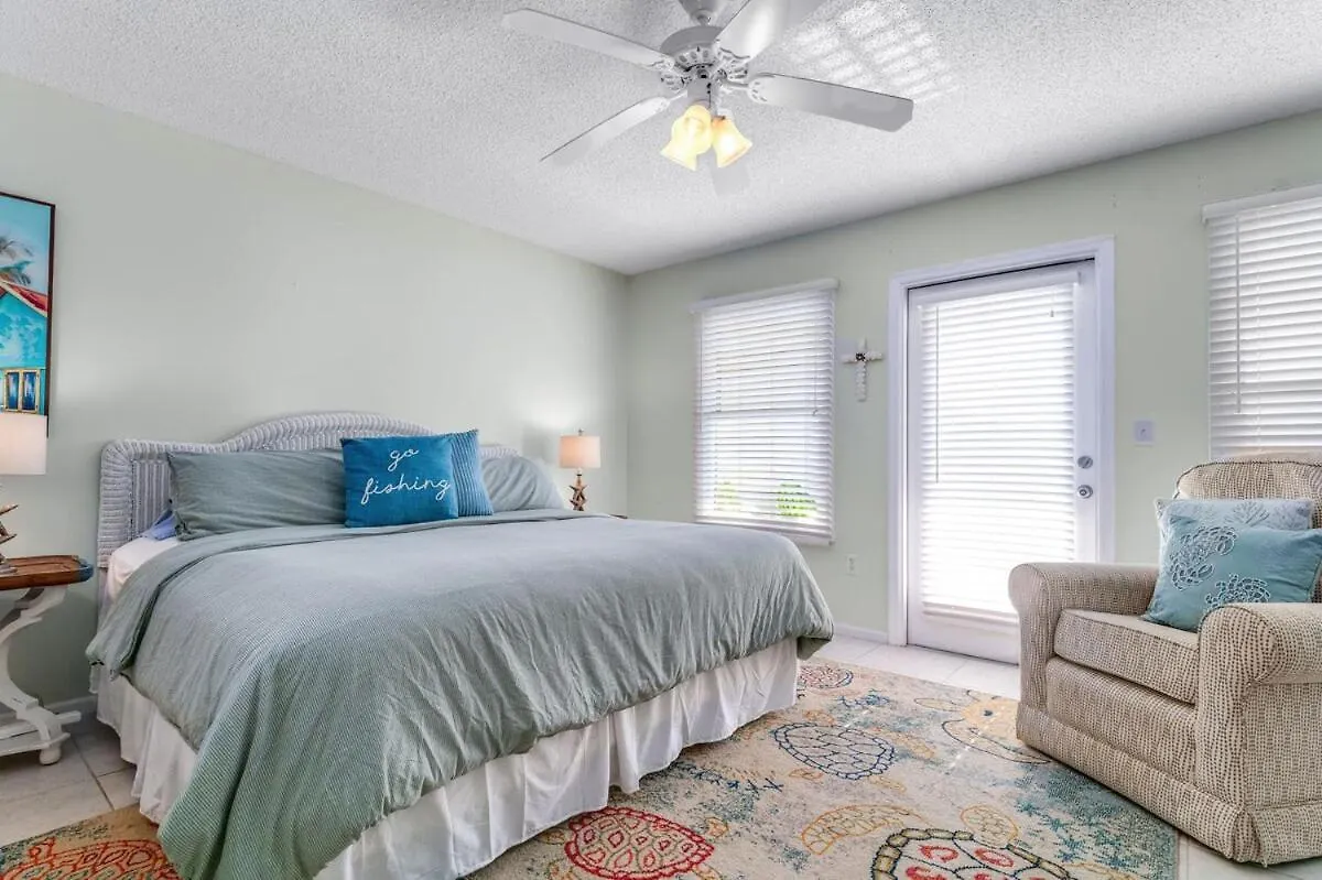 Beachfront Pet Friendly 4 Bed 5 Bath With Pool Holiday home