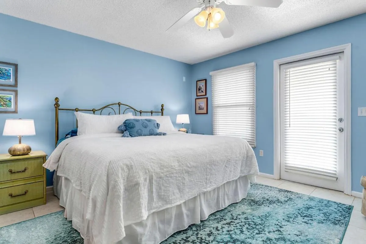 Beachfront Pet Friendly 4 Bed 5 Bath With Pool Holiday home Port St. Joe