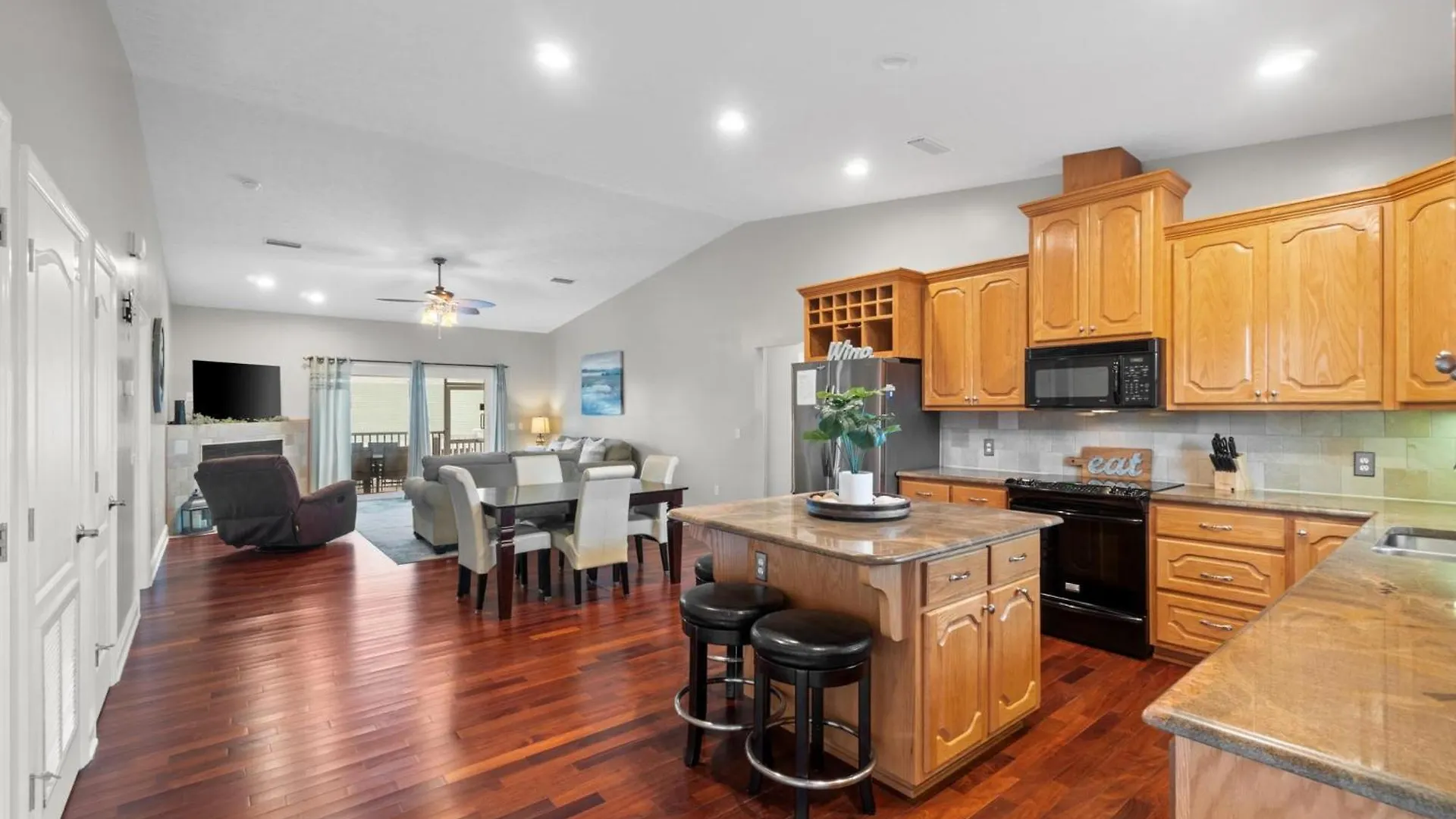 Pet Friendly House - Hooked On The Cape By Panhandle Getaways Port St. Joe