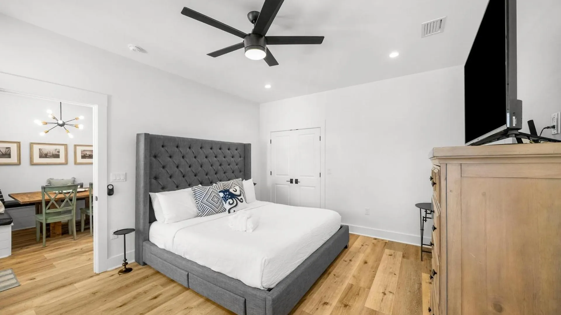 Pet Friendly House - 6th Street Retreat By Panhandle Getaways * Port St. Joe