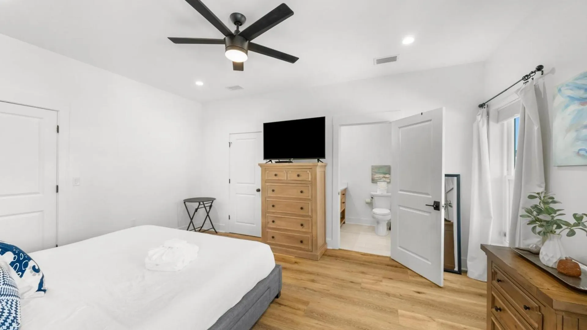 Pet Friendly House - 6th Street Retreat By Panhandle Getaways Port St. Joe