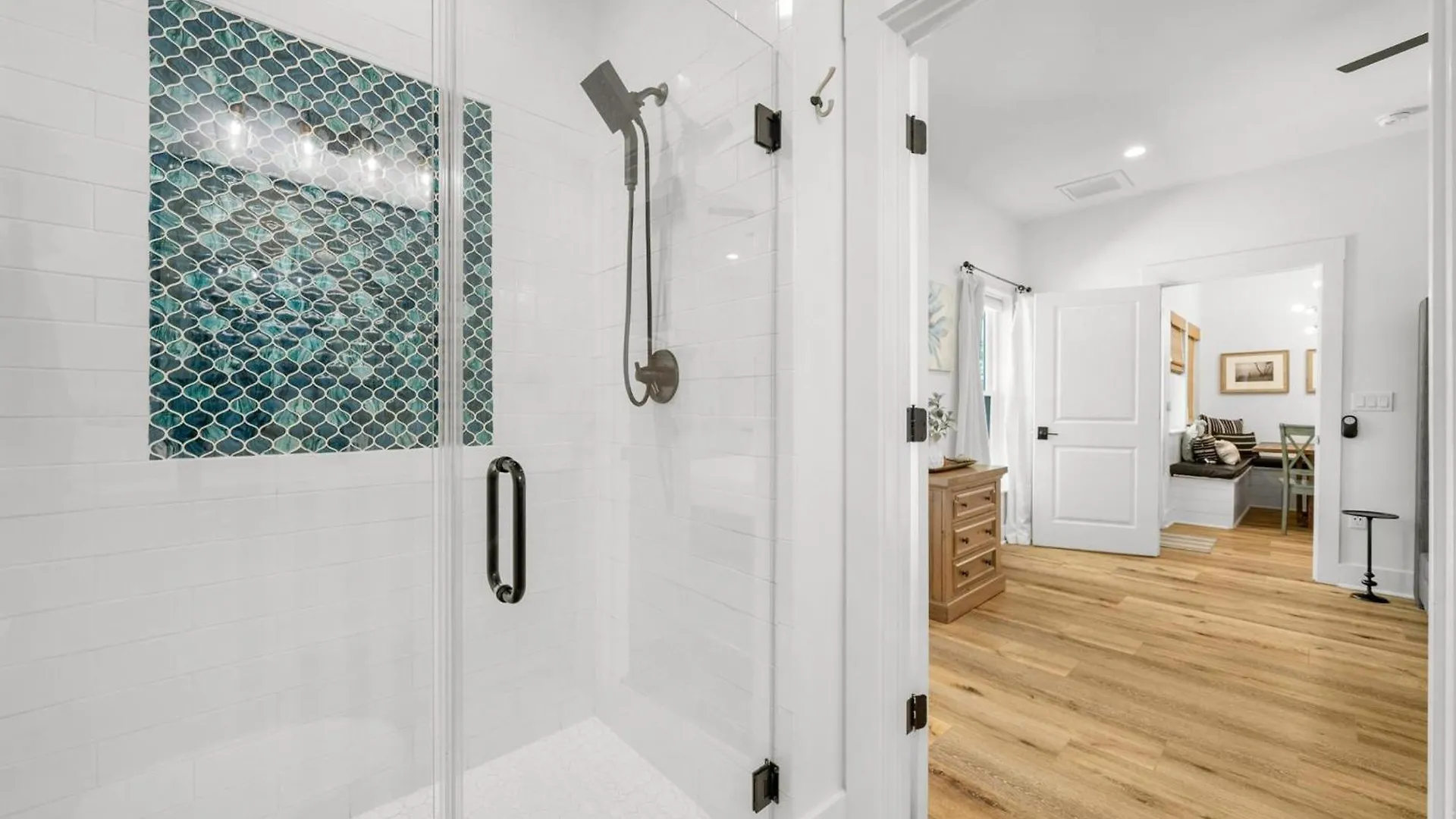 Pet Friendly House - 6th Street Retreat By Panhandle Getaways
