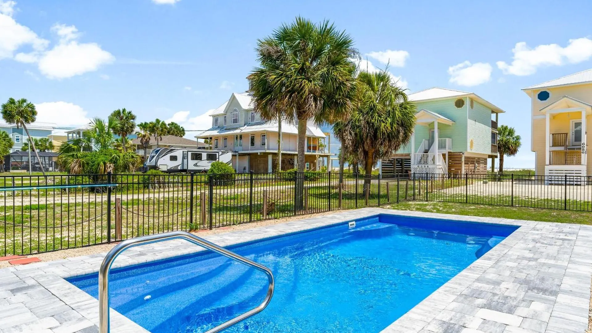 Pet Friendly House - One Palm By Panhandle Getaways *
