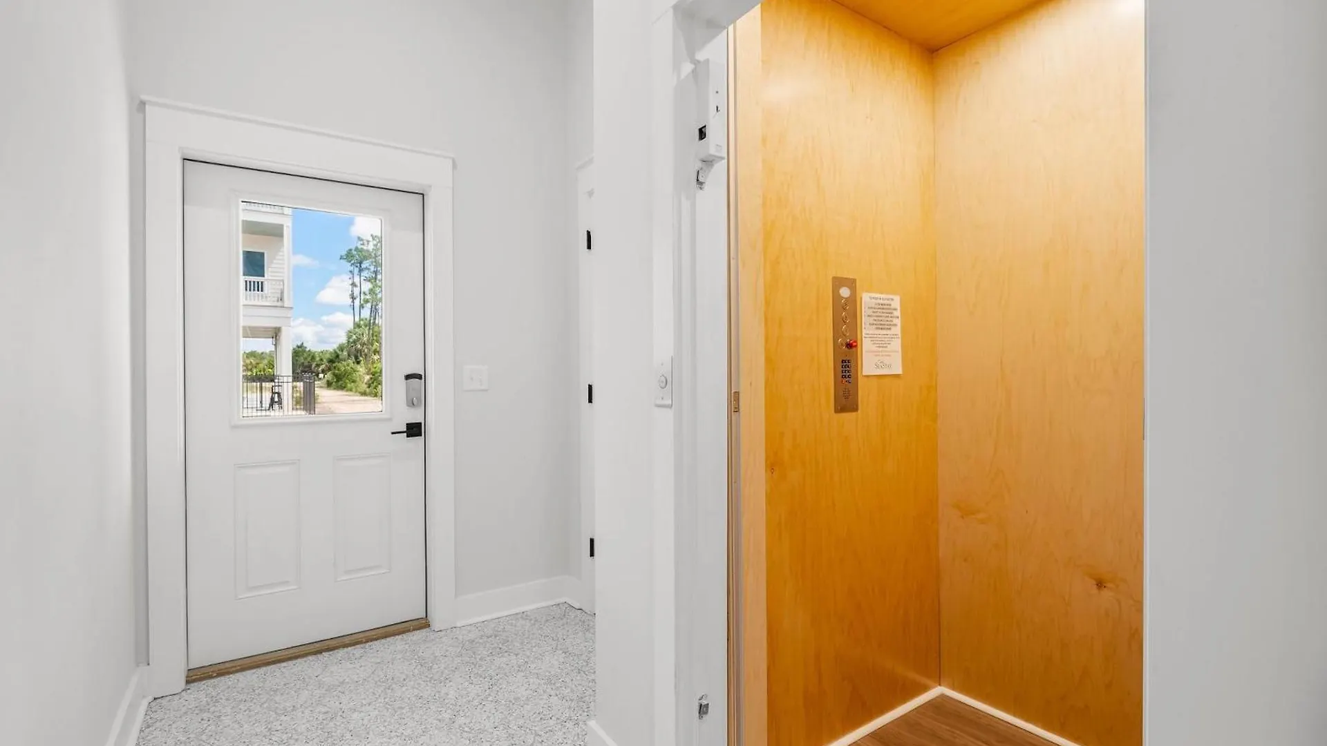 Pet Friendly House - Castle Hideaway By Panhandle Getaways