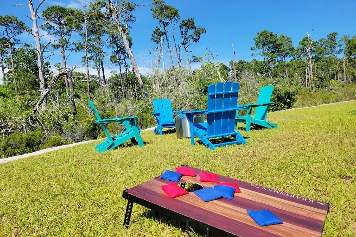 New 5br Coastal Retreat With Access Pools Gcart