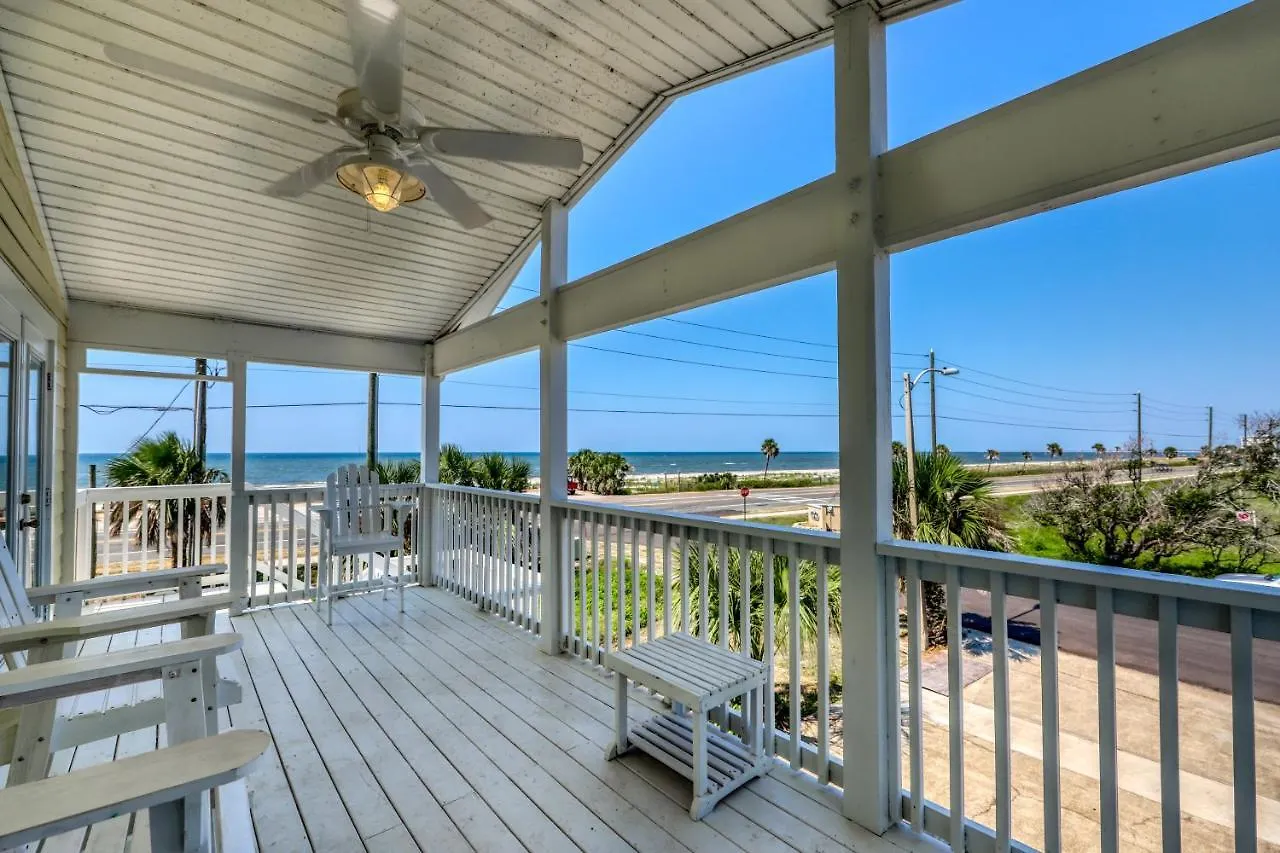 Holiday home Tranquil Seas