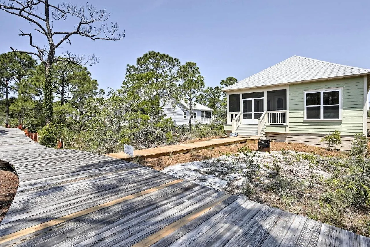 Holiday home Port St Joe House With Pool Access! Port St. Joe