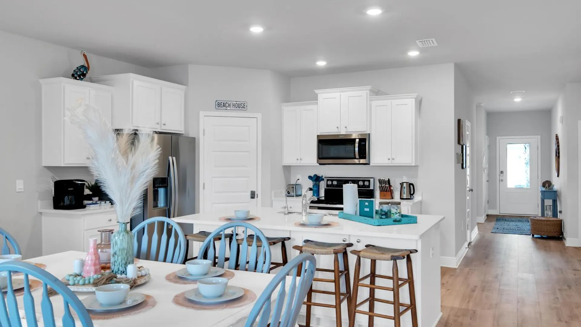 Minutes To Beach ,golf Cart Included, Ocean View Pool ,beach Equip, Ocean Therapy