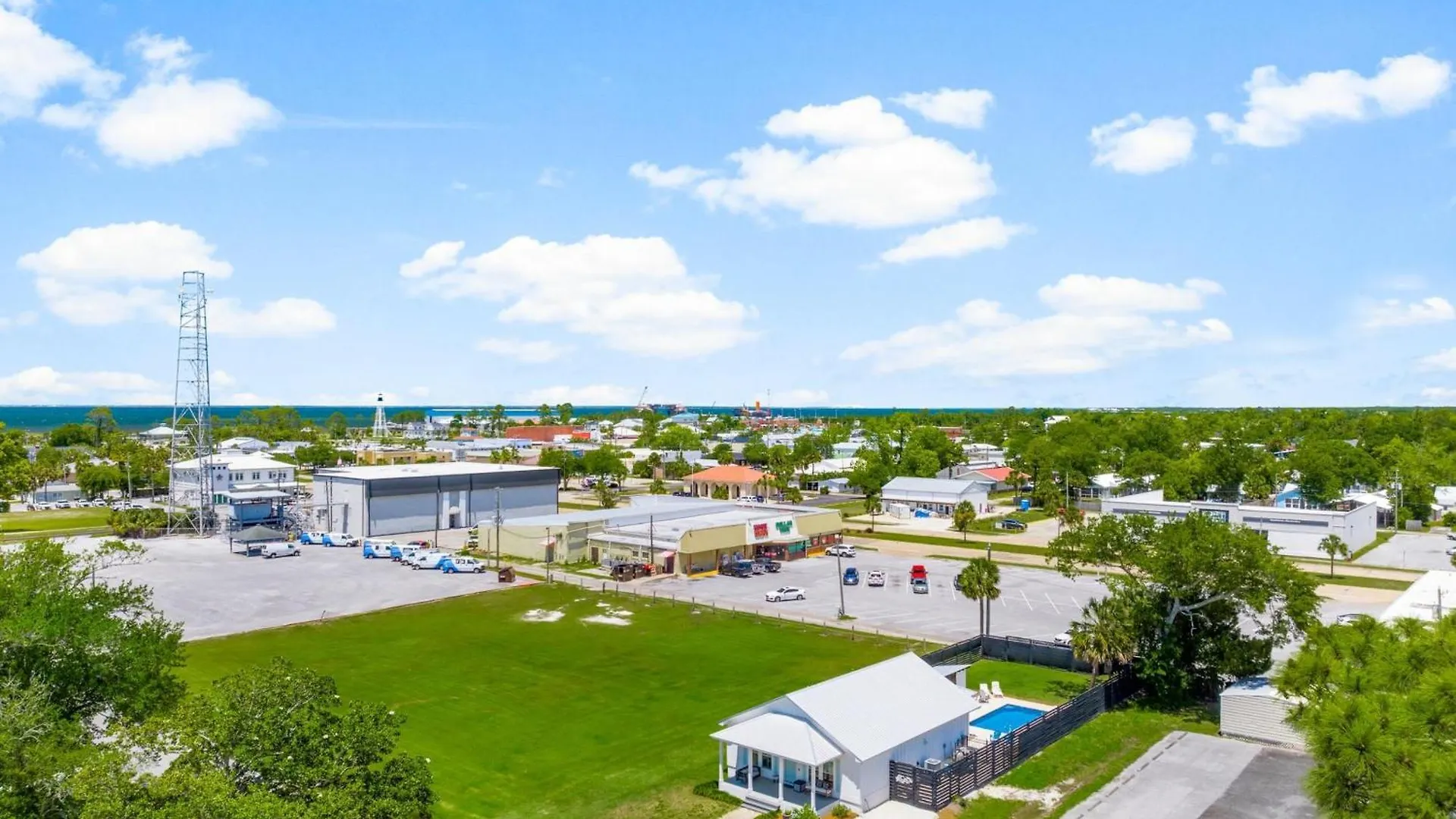 Casa de Férias Pet Friendly House - 6th Street Retreat By Panhandle Getaways *