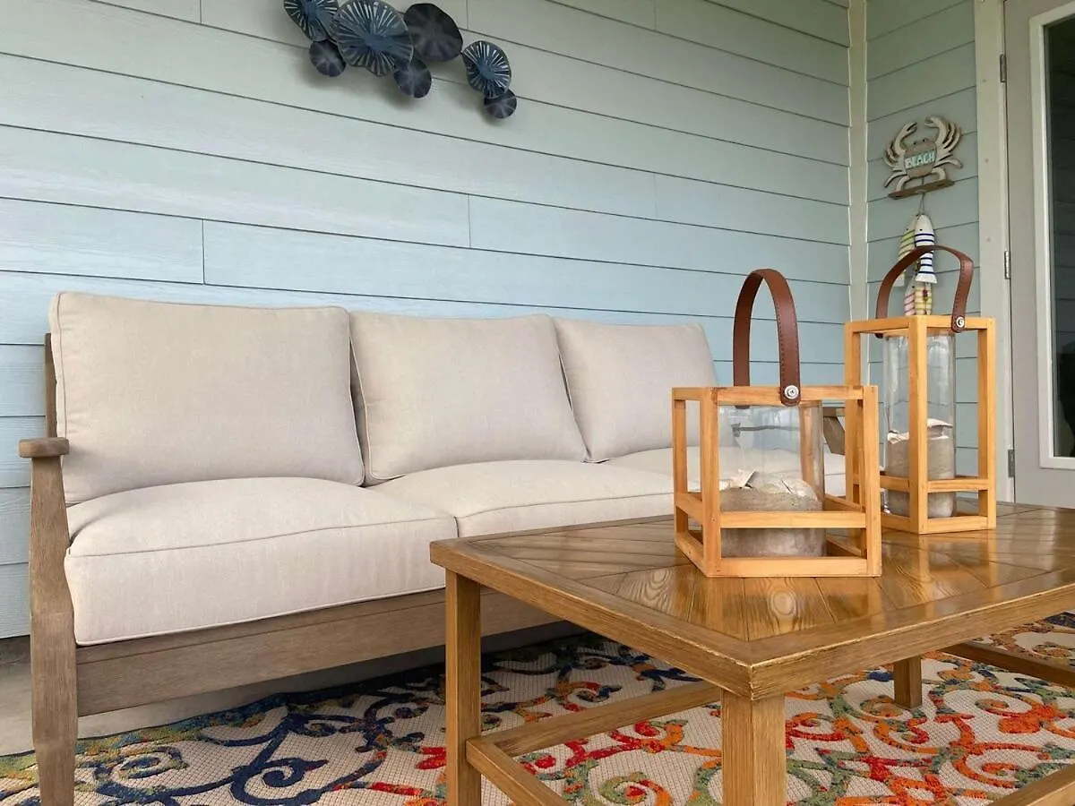 New 5br Coastal Retreat With Access Pools Gcart *